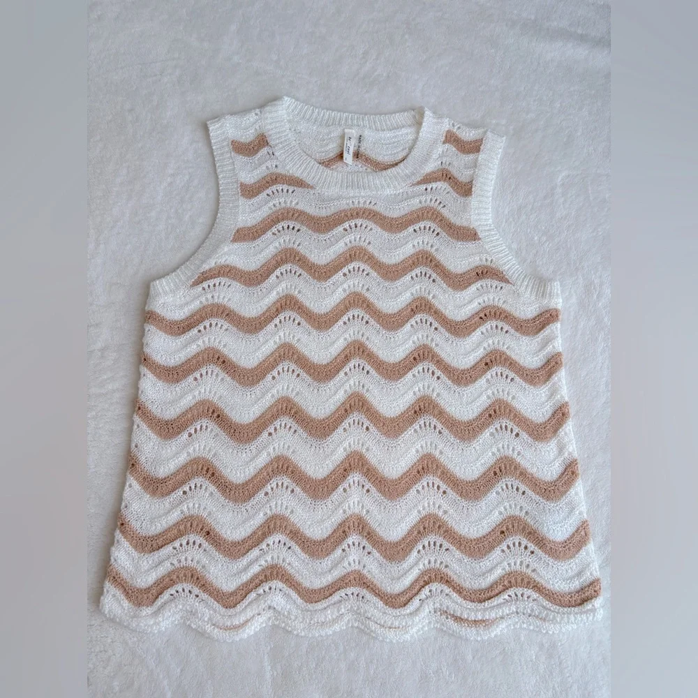 NWT - Be Cool Crochet Sleeveless Top - Size Medium - Picture 4 of 11